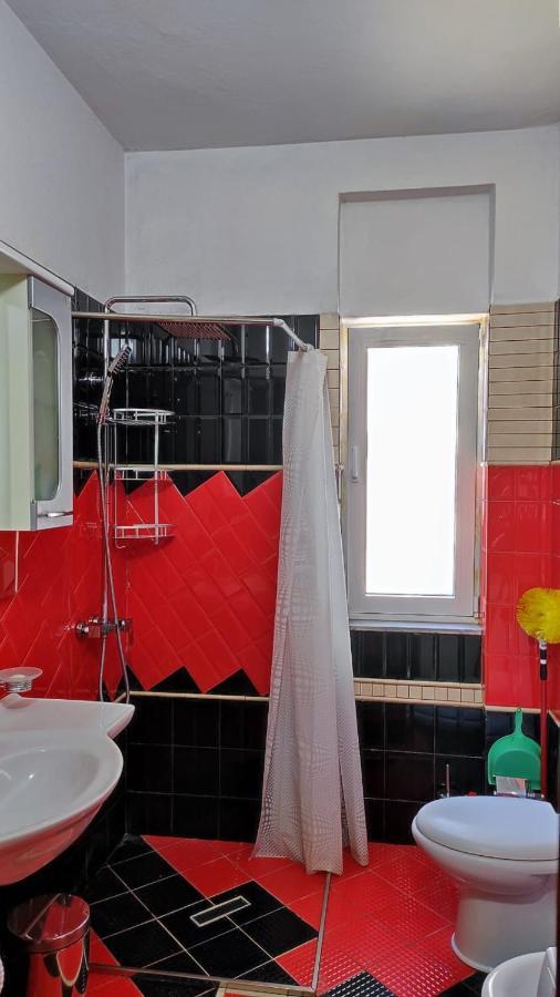 Lolu Apartment Plus Privat Parking Вльора Екстер'єр фото