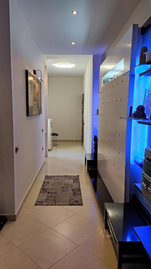Lolu Apartment Plus Privat Parking Вльора Екстер'єр фото