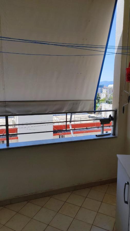 Lolu Apartment Plus Privat Parking Вльора Екстер'єр фото