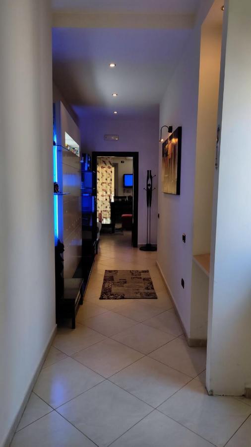Lolu Apartment Plus Privat Parking Вльора Екстер'єр фото
